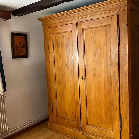 Les Du Marlenberg בית הארחה